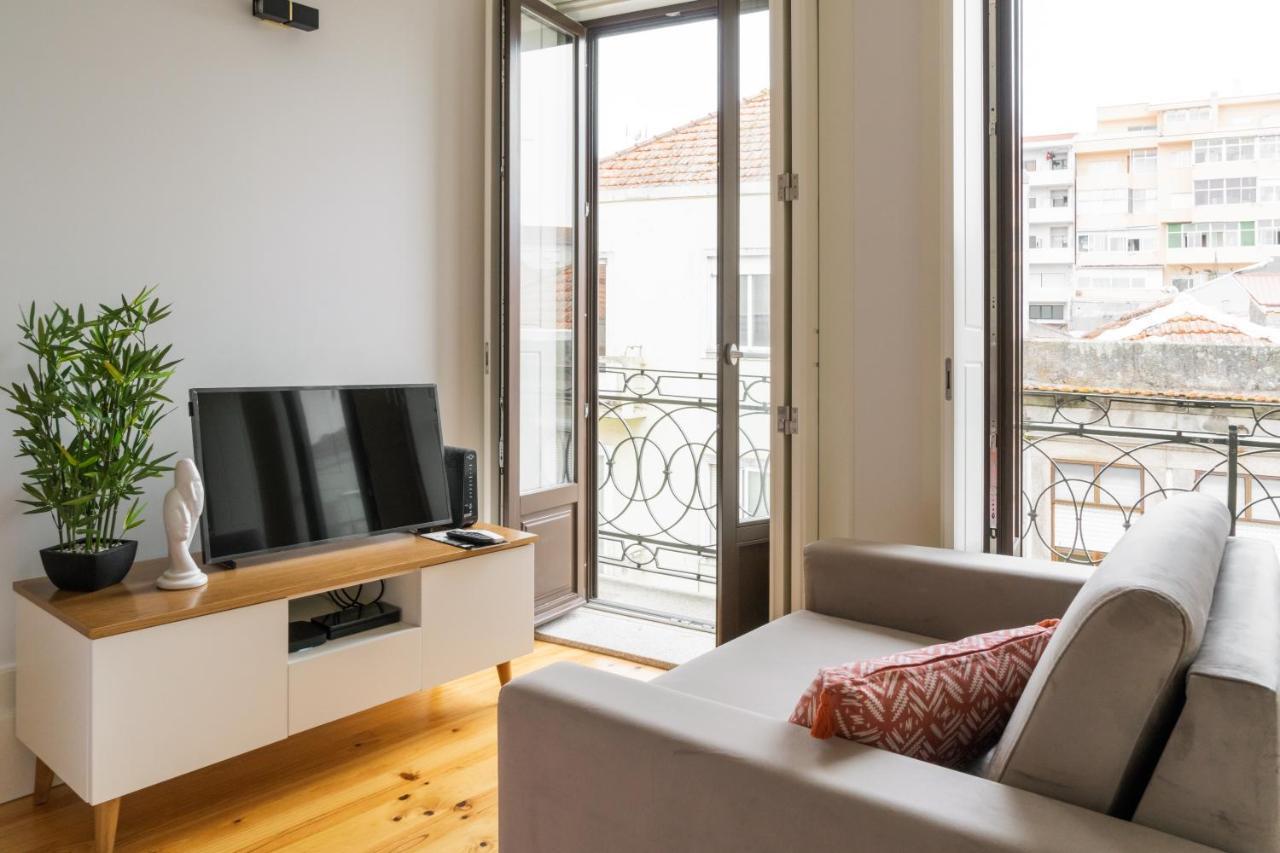 Bright Studio Near Douro River - With Balcony Porto Buitenkant foto