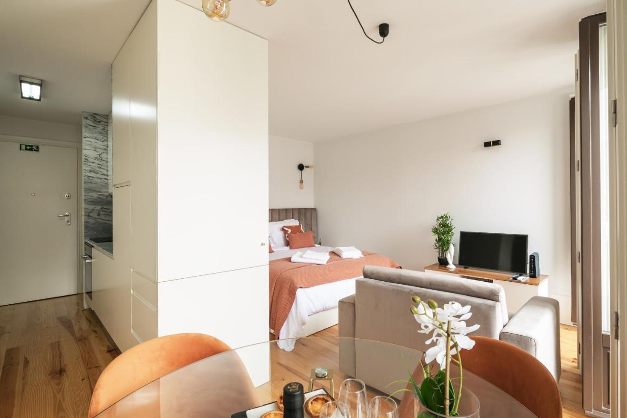 Bright Studio Near Douro River - With Balcony Porto Buitenkant foto